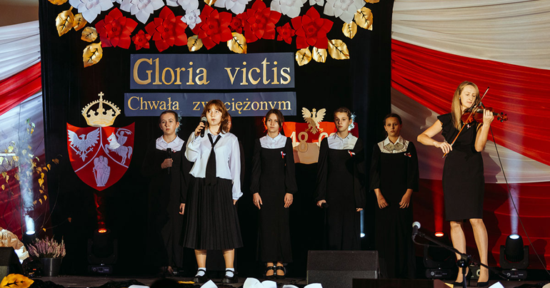 GLORIA VICTIS