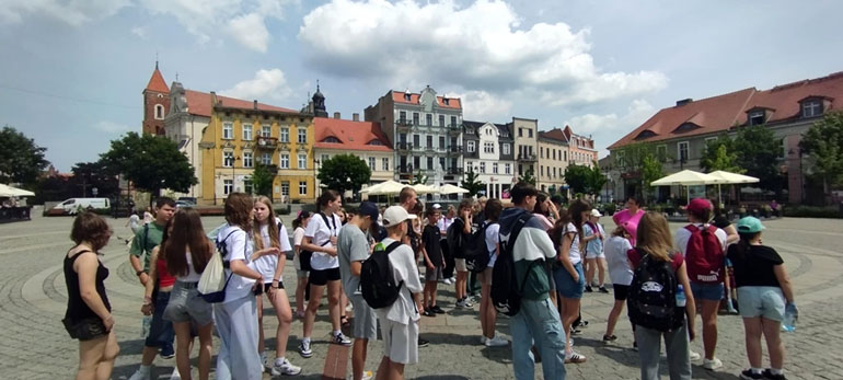 Wycieczka dla najzdolniejszych uczniów z terenu gminy Kruszyna Szlak Piastowski: Wenecja-Biskupin-Gniezno